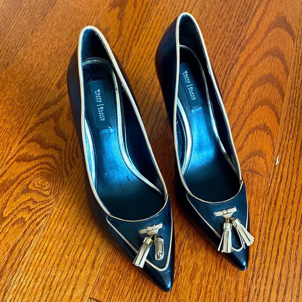 White House Black Market classic black and tan tassel heels